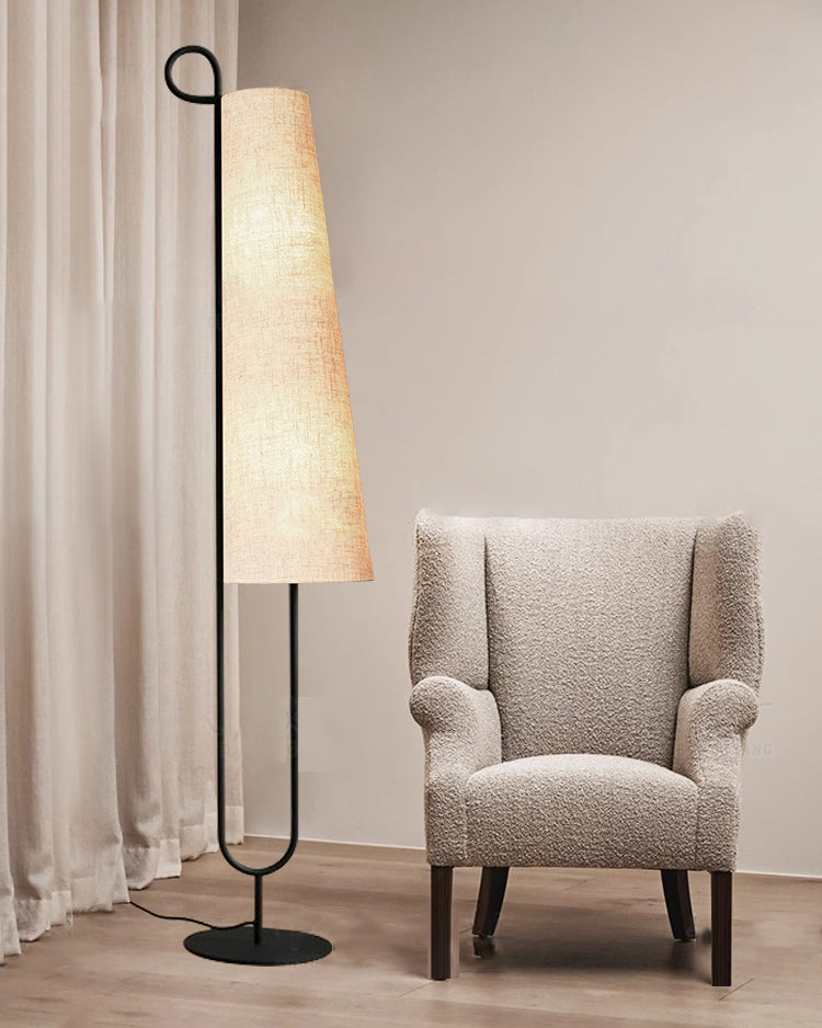 Myna Vloerlamp – Moderne Design Lamp met Stoffen Lampenkap