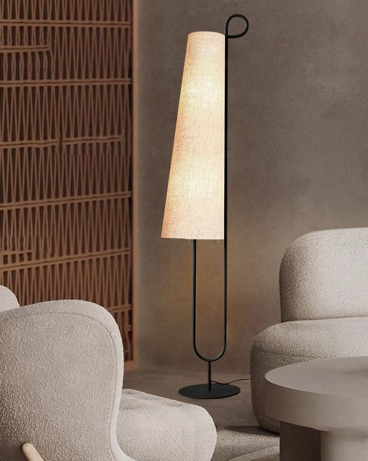 Myna Vloerlamp – Moderne Design Lamp met Stoffen Lampenkap
