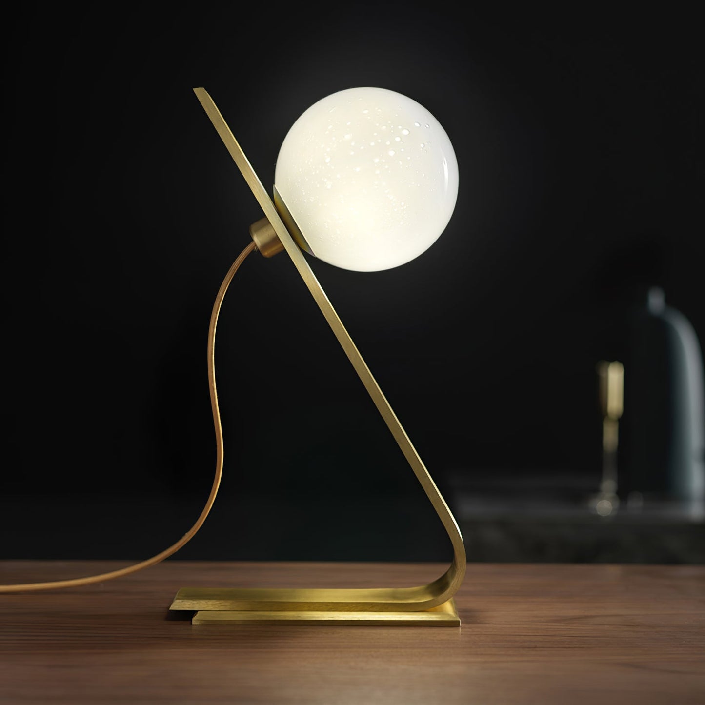 Arandela Tafellamp - Elegante Brass en Witte Glas Lamp Table lamp Myna Mode