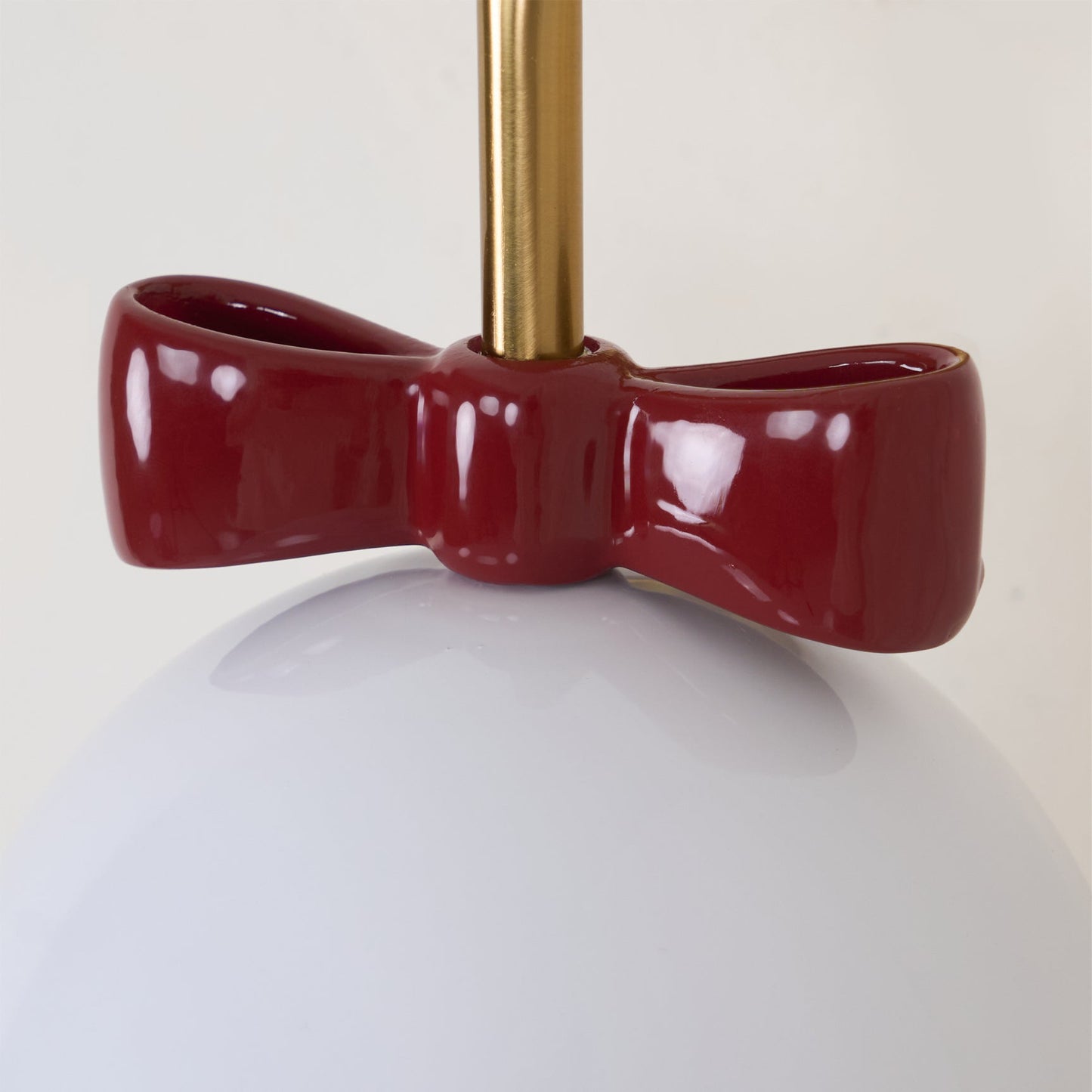 Belvormige Wandlamp – LED Muurverlichting met Speels Design voor Sfeervolle Interieurs