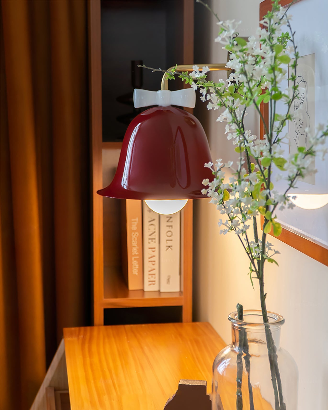 Belvormige Wandlamp – LED Muurverlichting met Speels Design voor Sfeervolle Interieurs