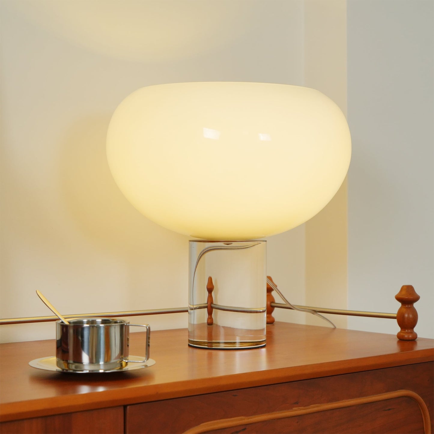 Design Tafellamp – Elegant Ontwerp met Warme LED Verlichting
