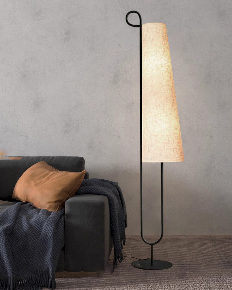 Myna Vloerlamp – Moderne Design Lamp met Stoffen Lampenkap