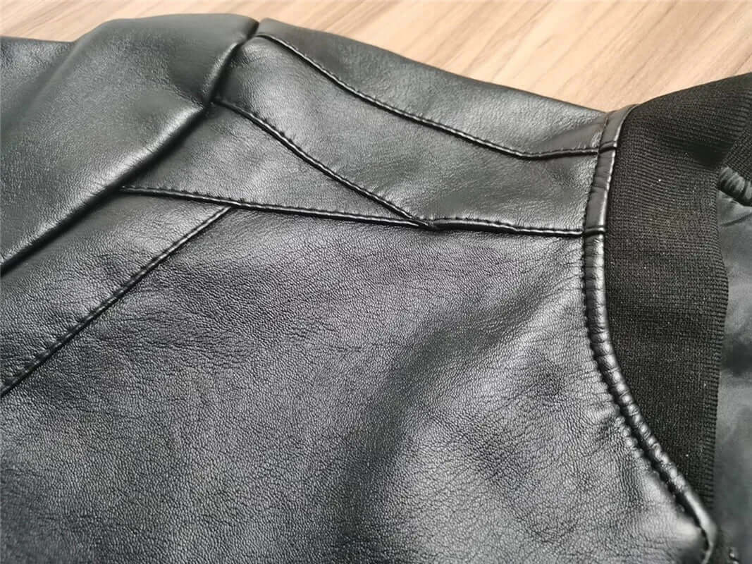 Warme Herrenjacke aus Kunstleder für den Winter