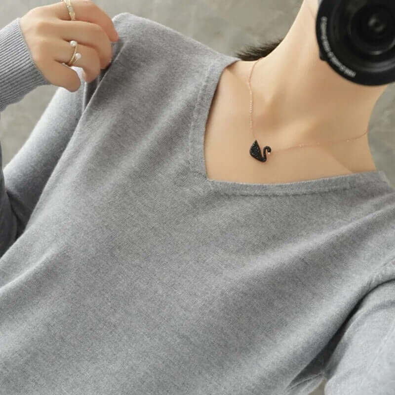 Damen V-Ausschnitt Gestrickter Pullover – Bequem & Stilvoll für Herbst/Winter