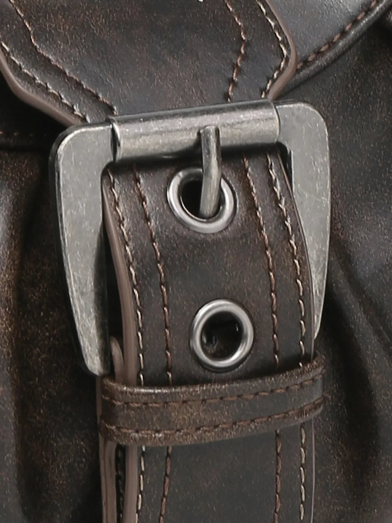 Vintage Saddle Bag – Y2K Schoudertas met Studs
