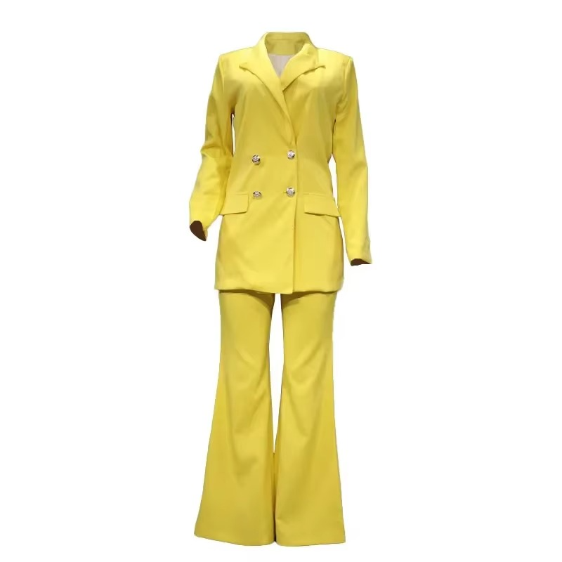 Eleganter Damenblazer mit Knopfverschluss & ausgestellte Hose – Zweiteiliges Set für jede Jahreszeit