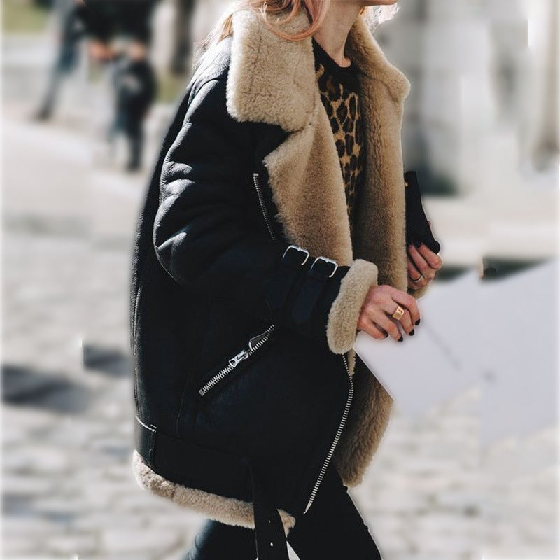 Damen Aviator Winterjacke mit Kunstfell – Warme Jacke mit Schnallen und Weichem Futter