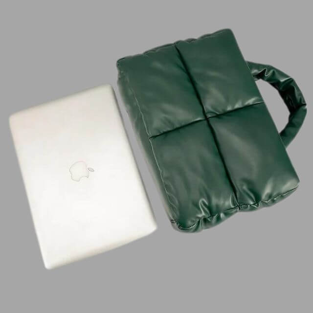 Metallic Puffer Draagtas met Ruches en Crossbodyfunctie