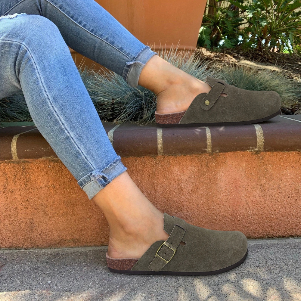 Orthopädische Damensandalen – Wildleder, Verstellbar & Komfortsohle