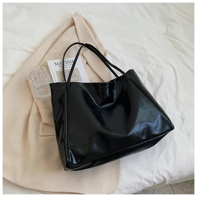 Schultertasche für Damen – Stilvoll, Geräumig & Vielseitig