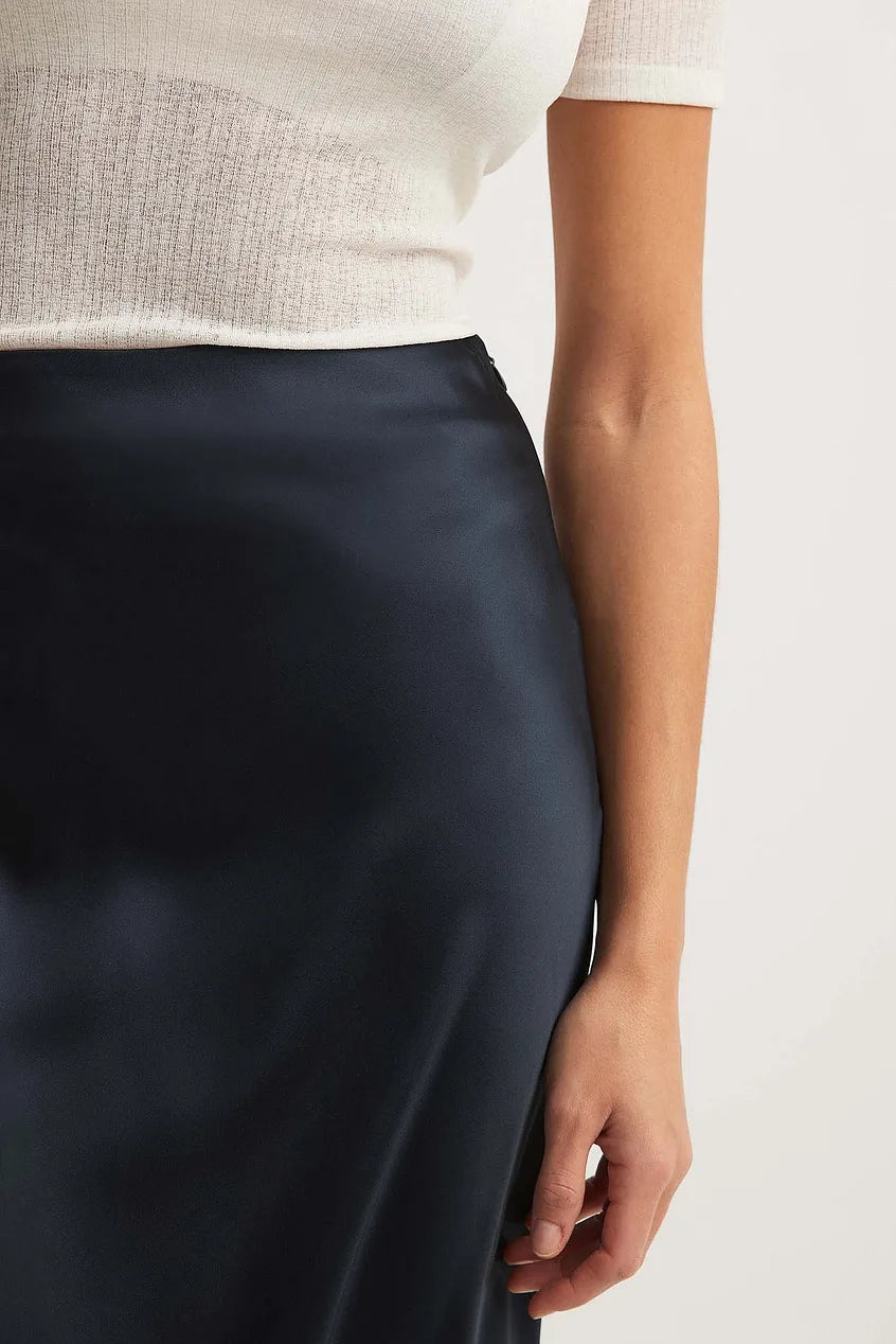 Satijnen Midi Rok met Hoge Taille – Glanzende Elegante Damesrok