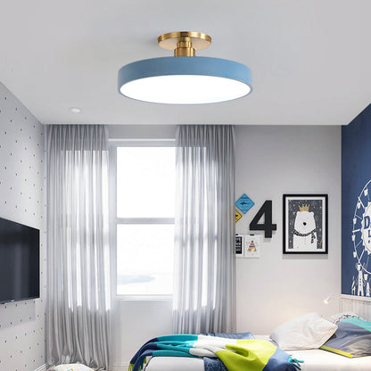 Moderne runde LED-Deckenleuchte – Schlanke halb eingebaute Lampe mit energiesparender Beleuchtung