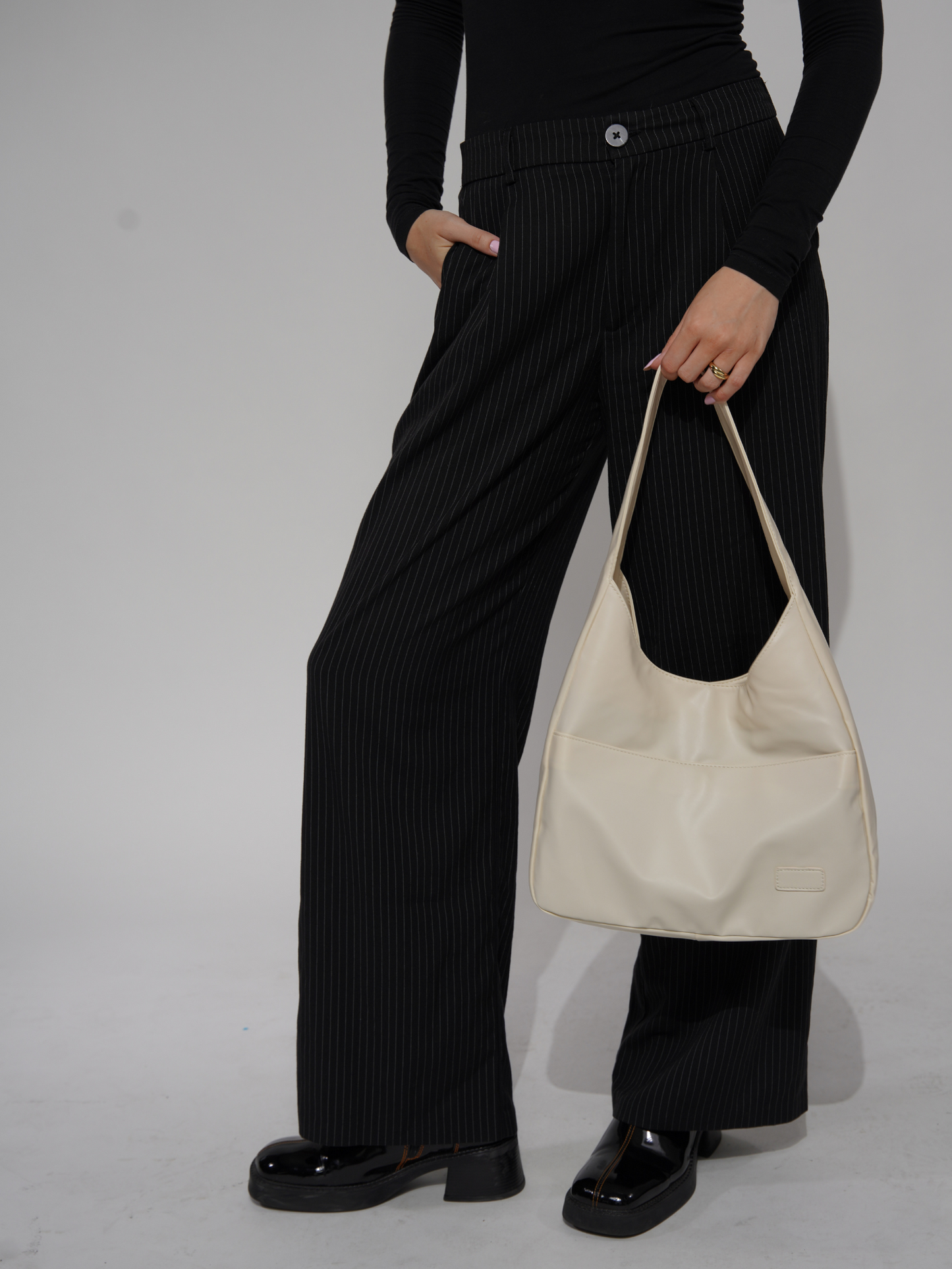 Elegante vegane Ledertasche – Geräumig, stilvoll & nachhaltig für jeden Tag