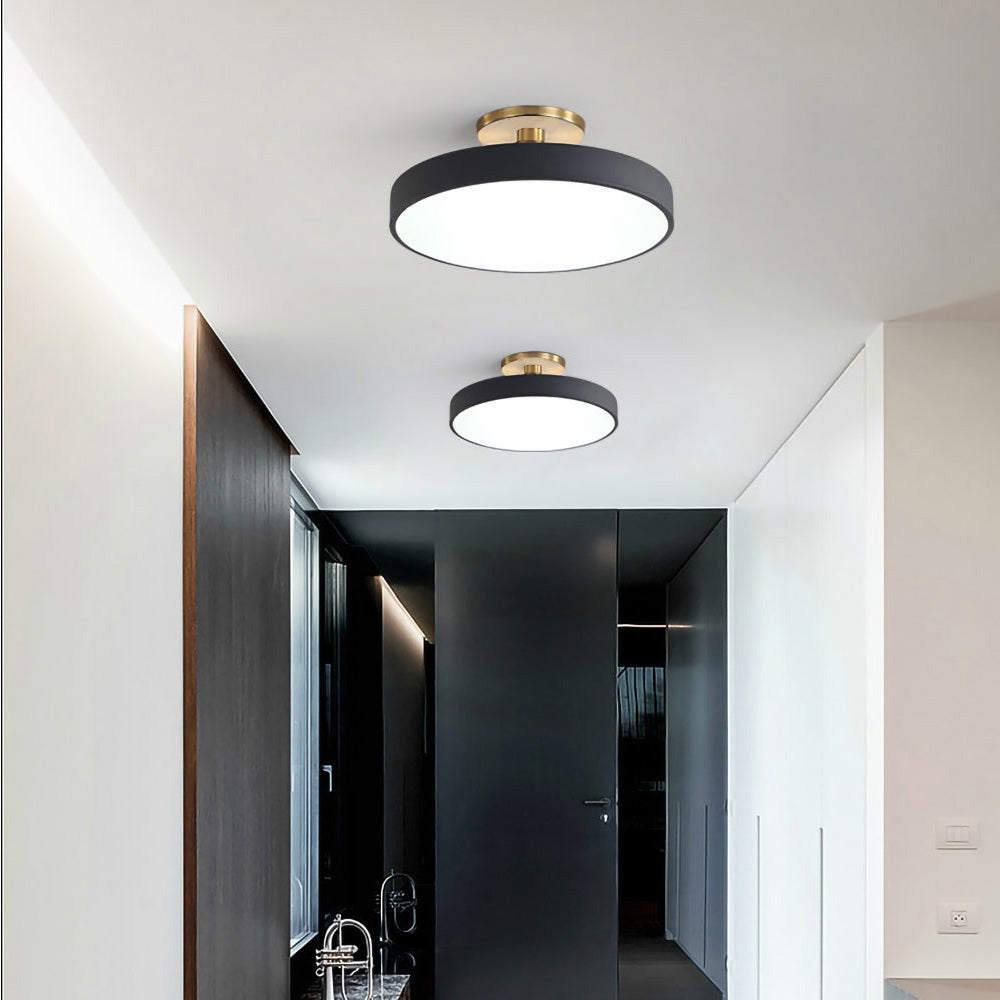 Moderne runde LED-Deckenleuchte – Schlanke halb eingebaute Lampe mit energiesparender Beleuchtung