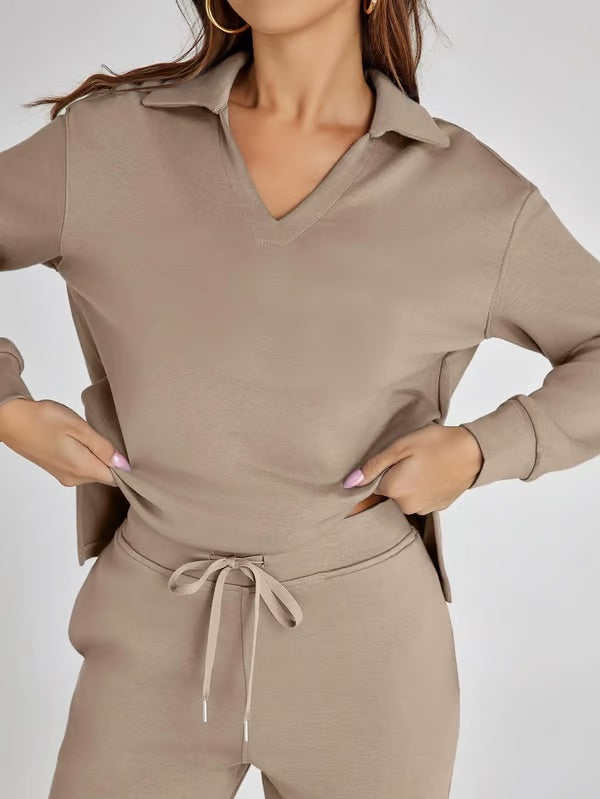 Damen Zweiteiliges Set mit V-Ausschnitt Sweatshirt und Weite Hose – Bequem & Stilvoll – Für Herbst/Winter