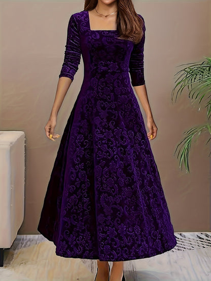Samt Blumenkleid mit quadratischem Ausschnitt – Für jede Jahreszeit