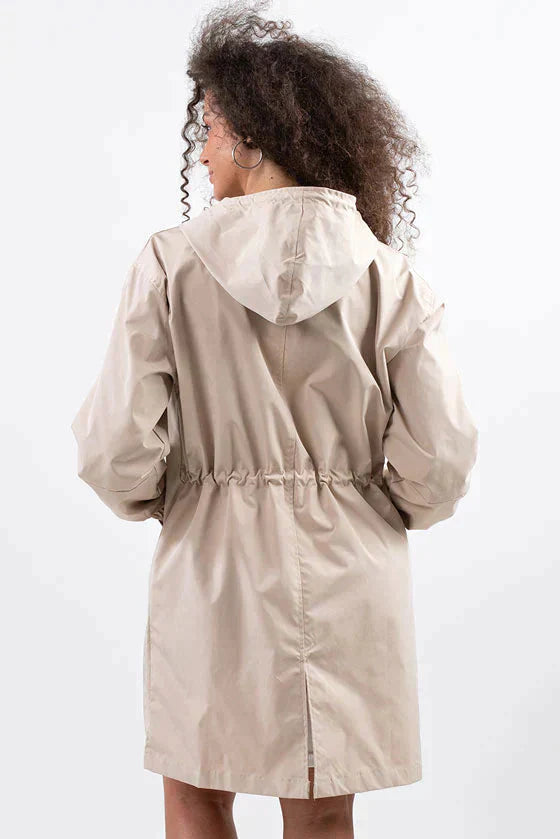 Waterdichte Ademende Regenjas met Capuchon voor Dames – Outdoor & Stijlvol