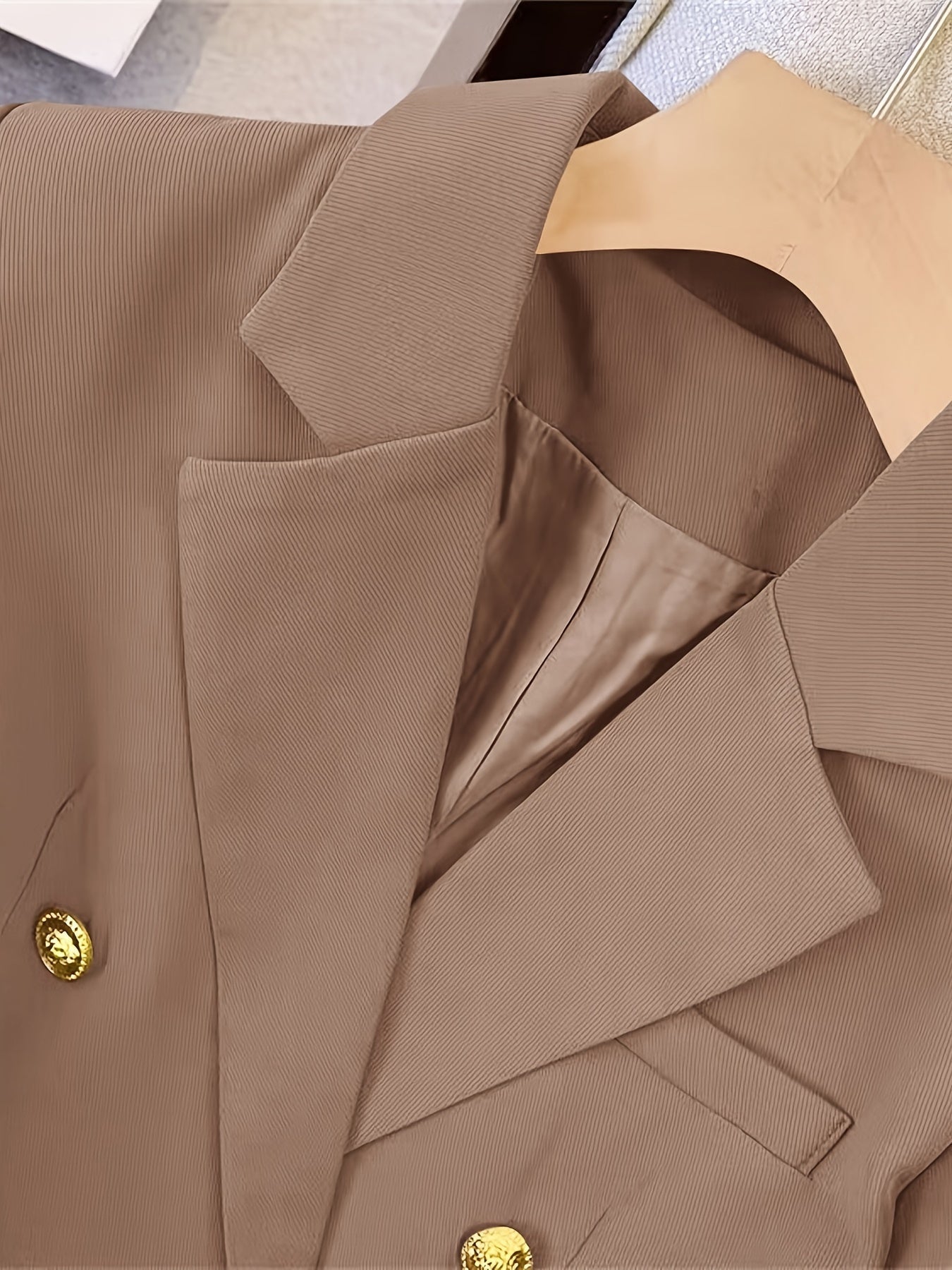 Elegante Slim Fit Damesblazer met Gouden Knopen