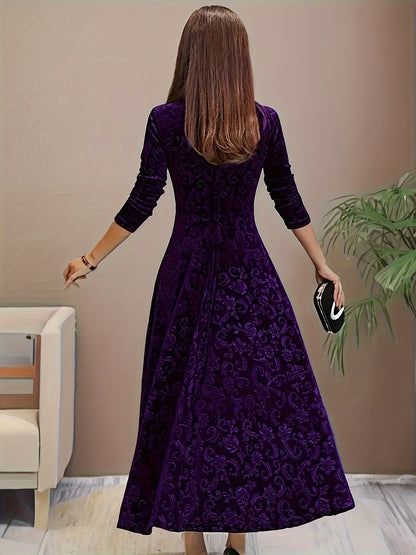 Samt Blumenkleid mit quadratischem Ausschnitt – Für jede Jahreszeit