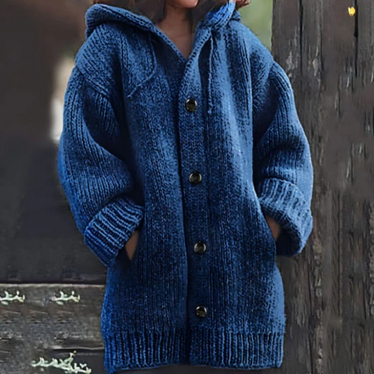 Gestrickte Damenjacke mit Kapuze