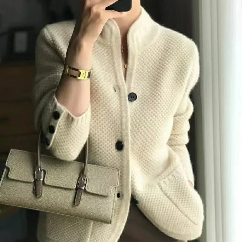 Dames Jas van Dikke Wol – Warm, Stijlvol & Tijdloos