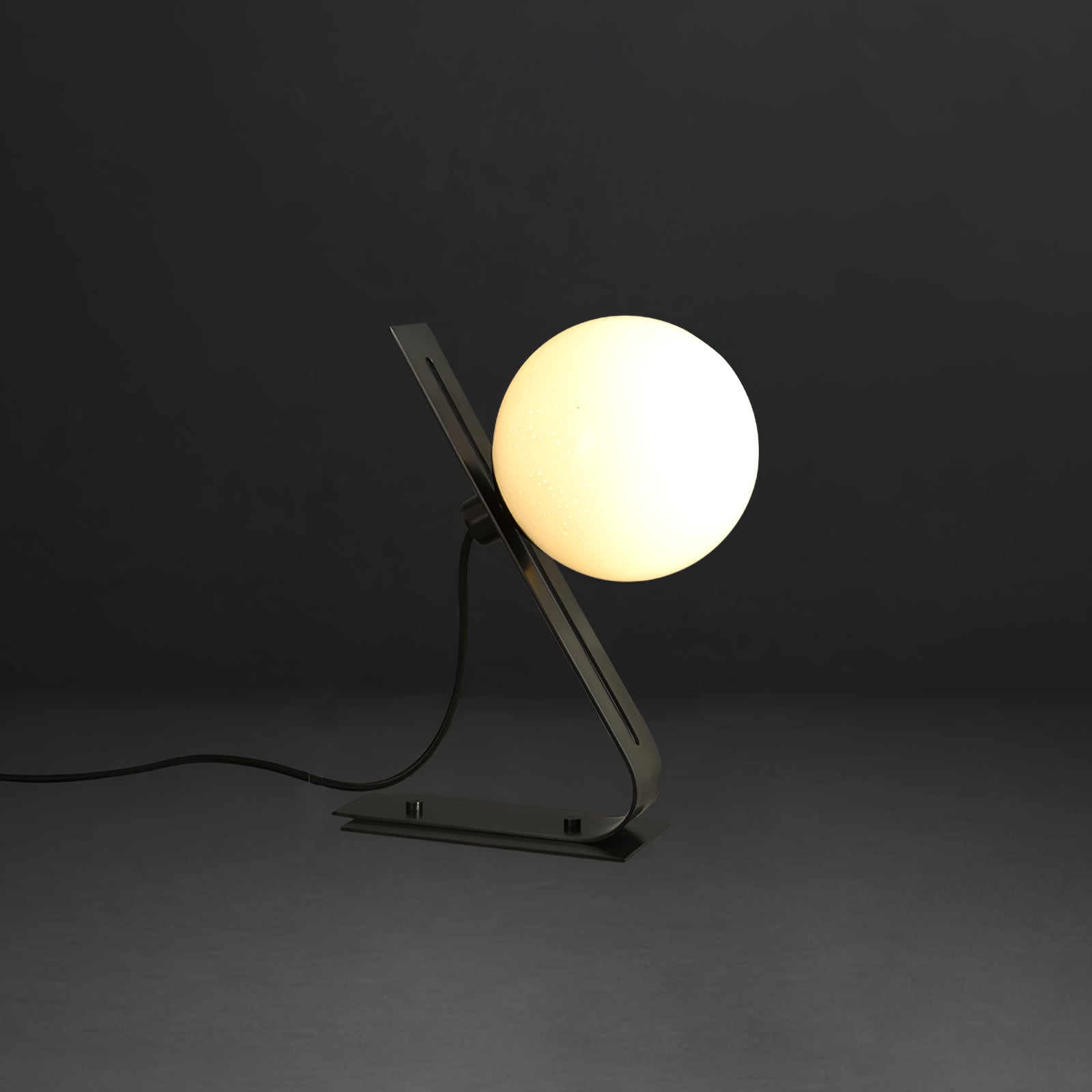 Arandela Tafellamp - Elegante Brass en Witte Glas Lamp Table lamp Myna Mode