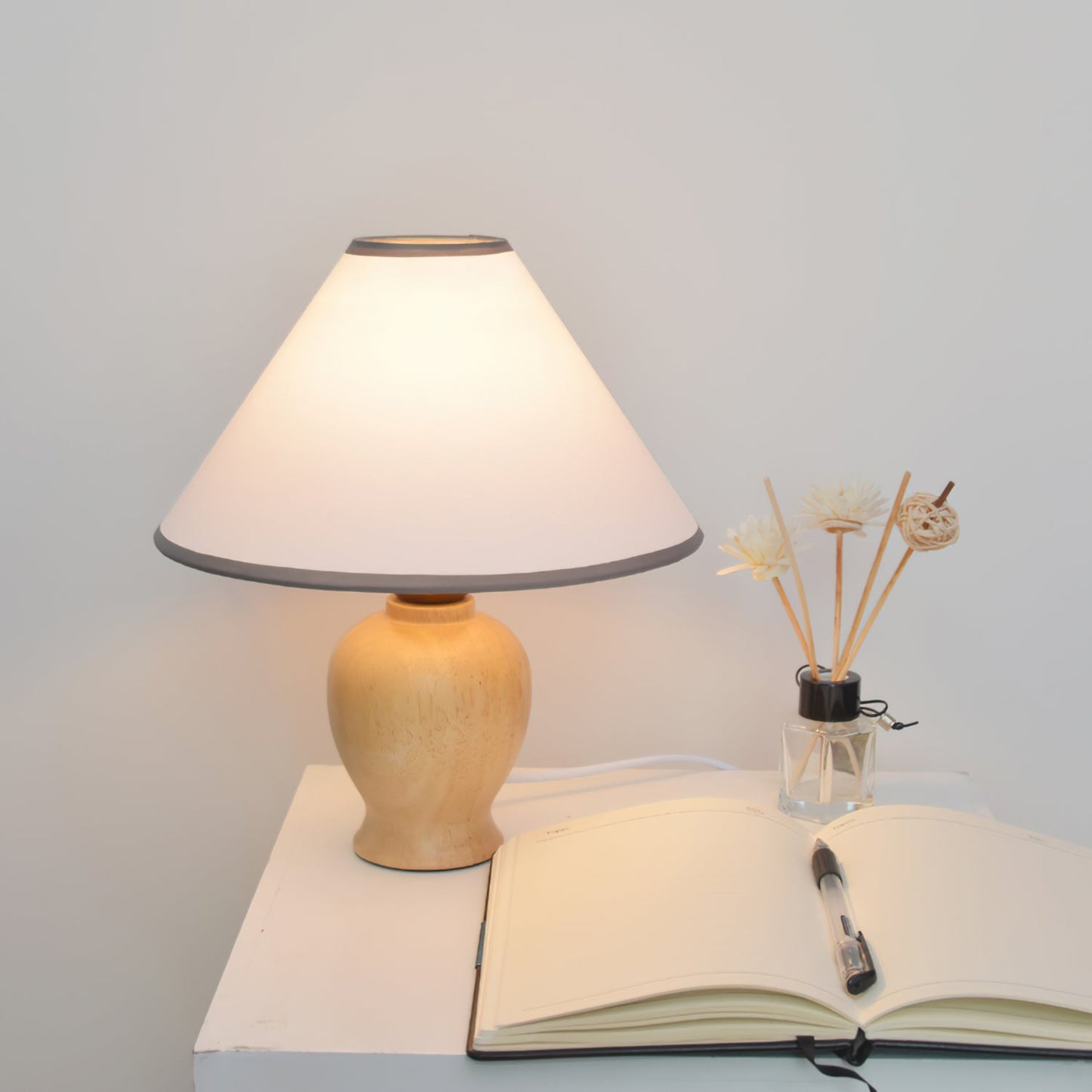 Arbol Tafellamp - Stijlvolle en Moderne Lamp met Houten Basis