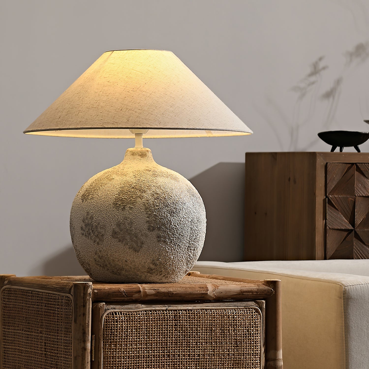 Arosa Tafel Lamp - Keramische Basis met Stijlvolle Stoffen Lampenkap Table lamp Myna Mode