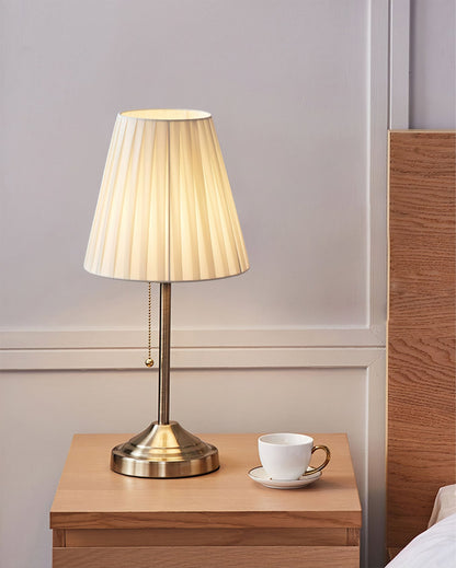 Arstid Tafel Lamp | Stijlvolle Metaal & Stof Lamp met Geel Plissé Lampenkap