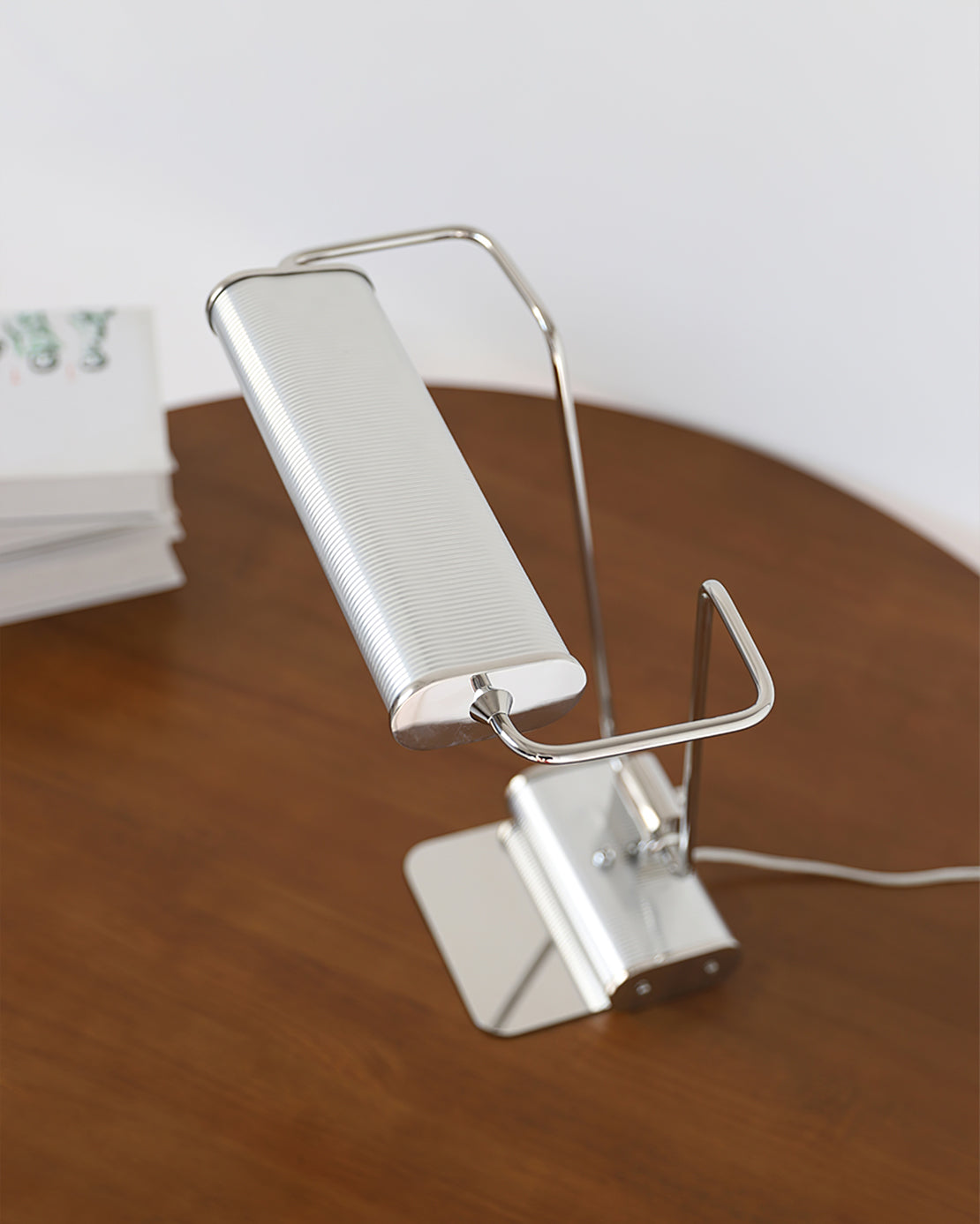 Art Deco Tafellamp – Moderne Bauhaus Lamp met Open Kap | Stijlvolle Verlichting voor op het Bureau