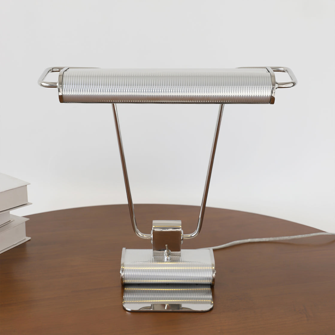 Art Deco Tafellamp – Moderne Bauhaus Lamp met Open Kap | Stijlvolle Verlichting voor op het Bureau
