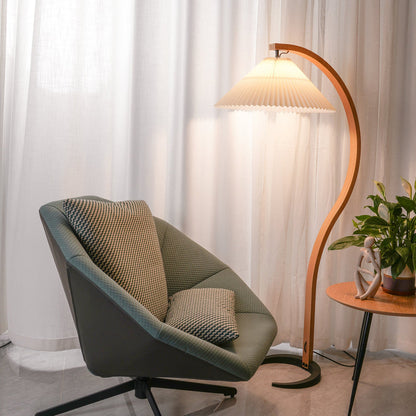 Caprani | Vloerlamp met Houten Standaard en Linnen Lampenkap