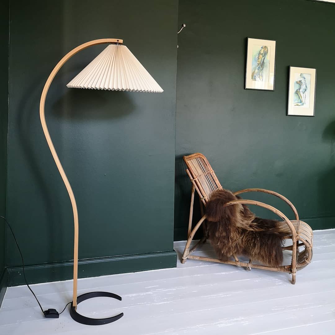 Caprani | Vloerlamp met Houten Standaard en Linnen Lampenkap