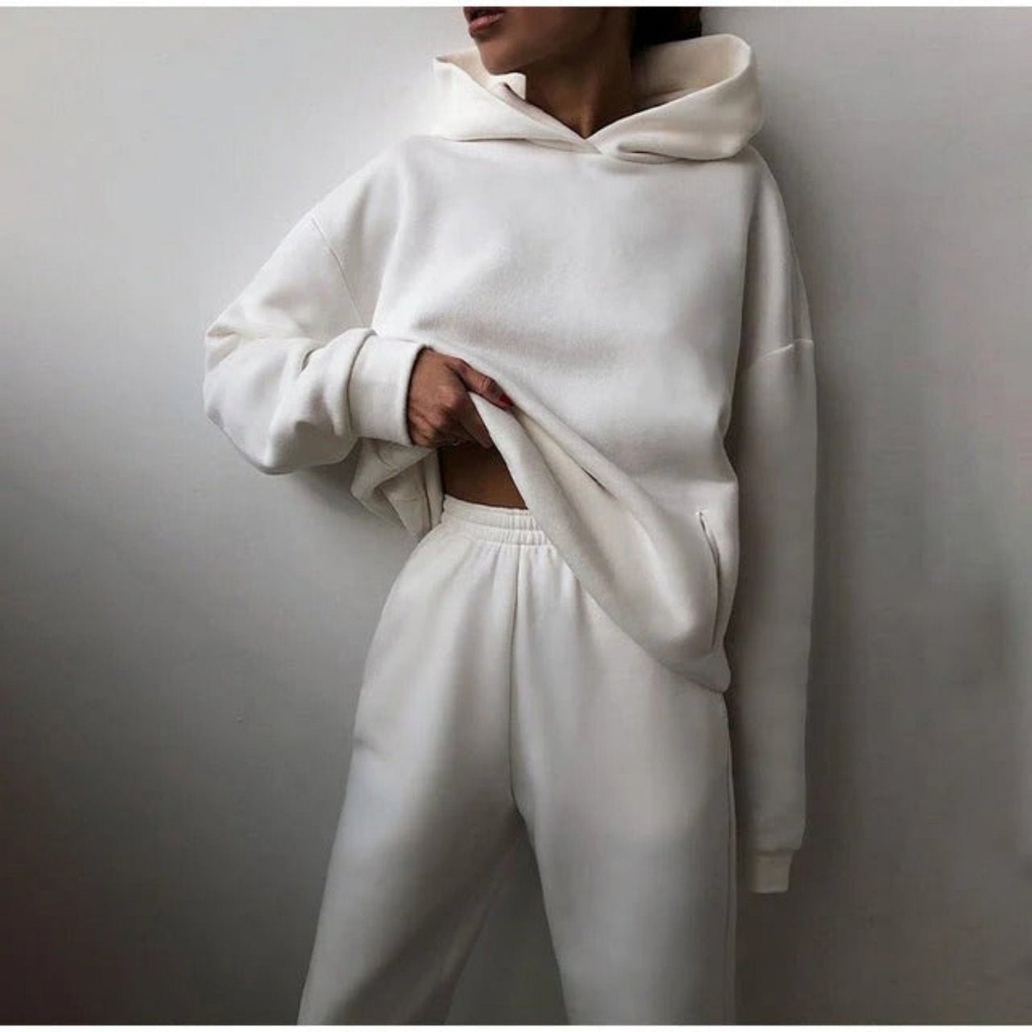 Freizeit Damen Winterset mit Kapuzenpullover und Hose – Warm & Bequem