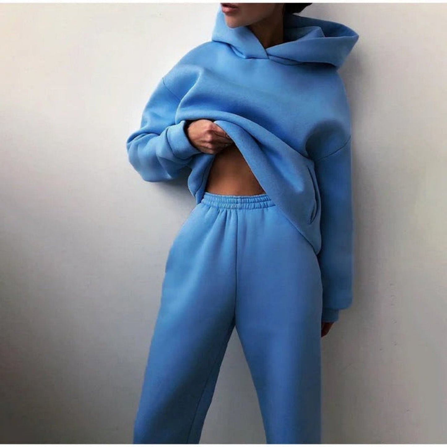 Freizeit Damen Winterset mit Kapuzenpullover und Hose – Warm & Bequem