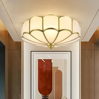 Inbouw Plafondlamp van Glas in Bloemvorm – Messing Afwerking met Luxe Postmoderne Stijl