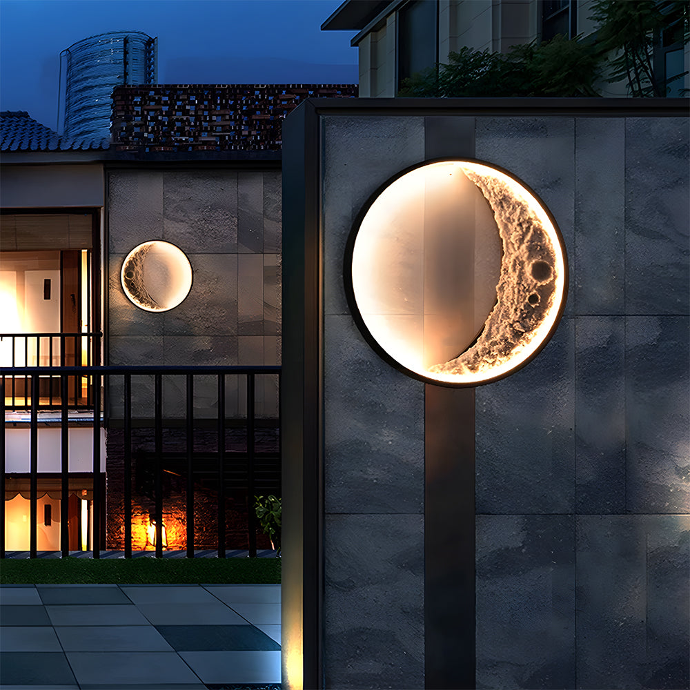 Art Decor Moon Shaped Waterproof Outdoor LED Wall Lights IP65