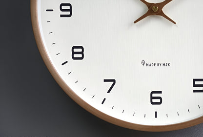 EleQuartz Klok - Ronde Wanduhr - Scandinavische Houten Wanduhr
