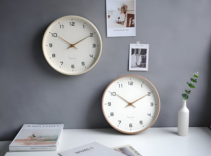 EleQuartz Klok - Ronde Wanduhr - Scandinavische Houten Wanduhr