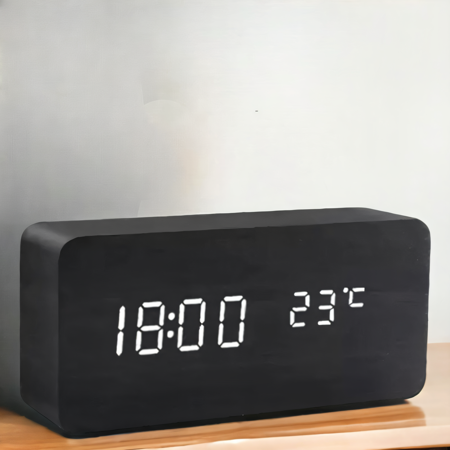 WakeyCue – Moderne digitale LED wekker van hout – Met alarm, temperatuur- en datumweergave