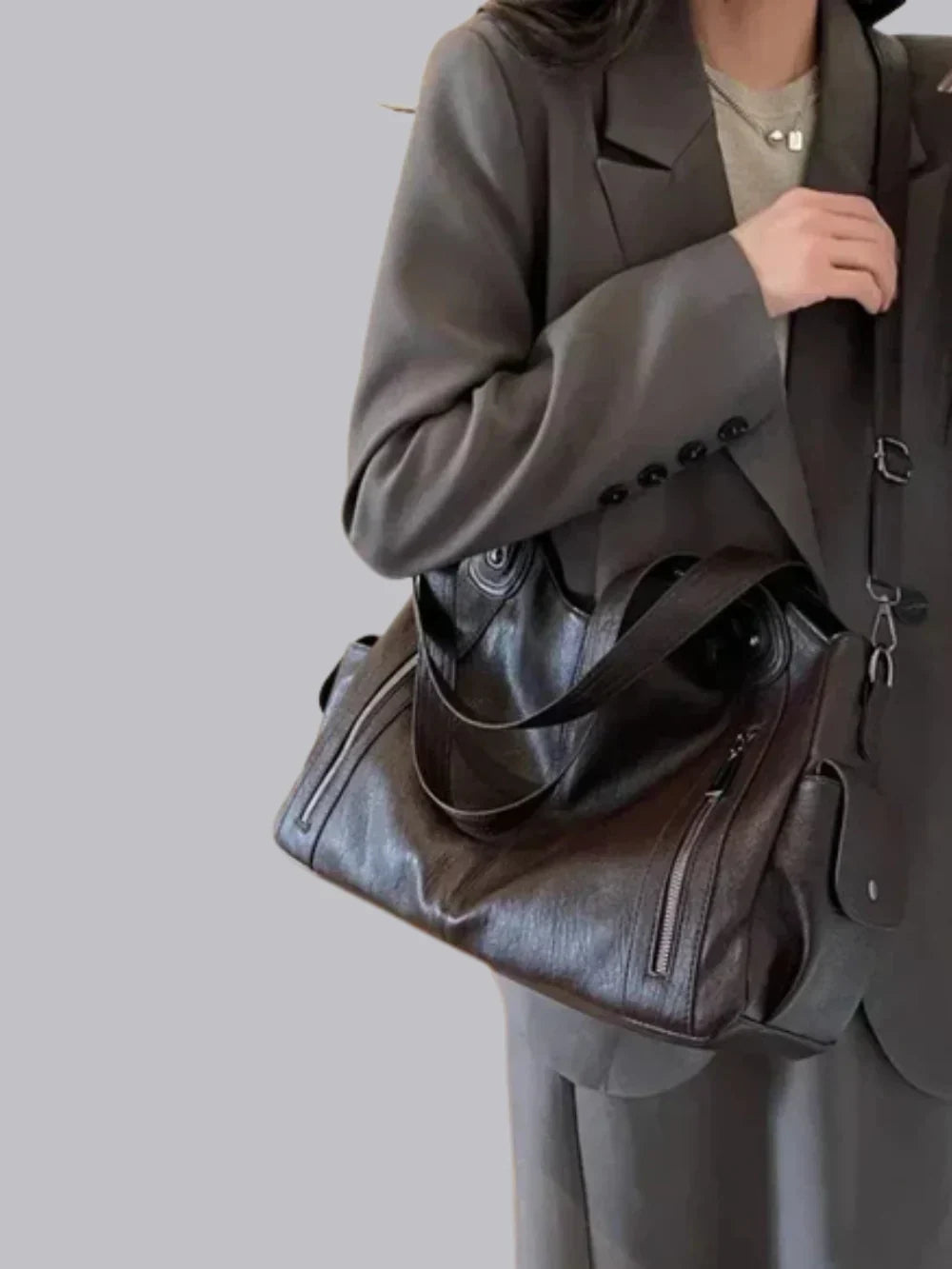 Julissa – Klassieke Leren Schoudertas met Ritsdetails voor Dames