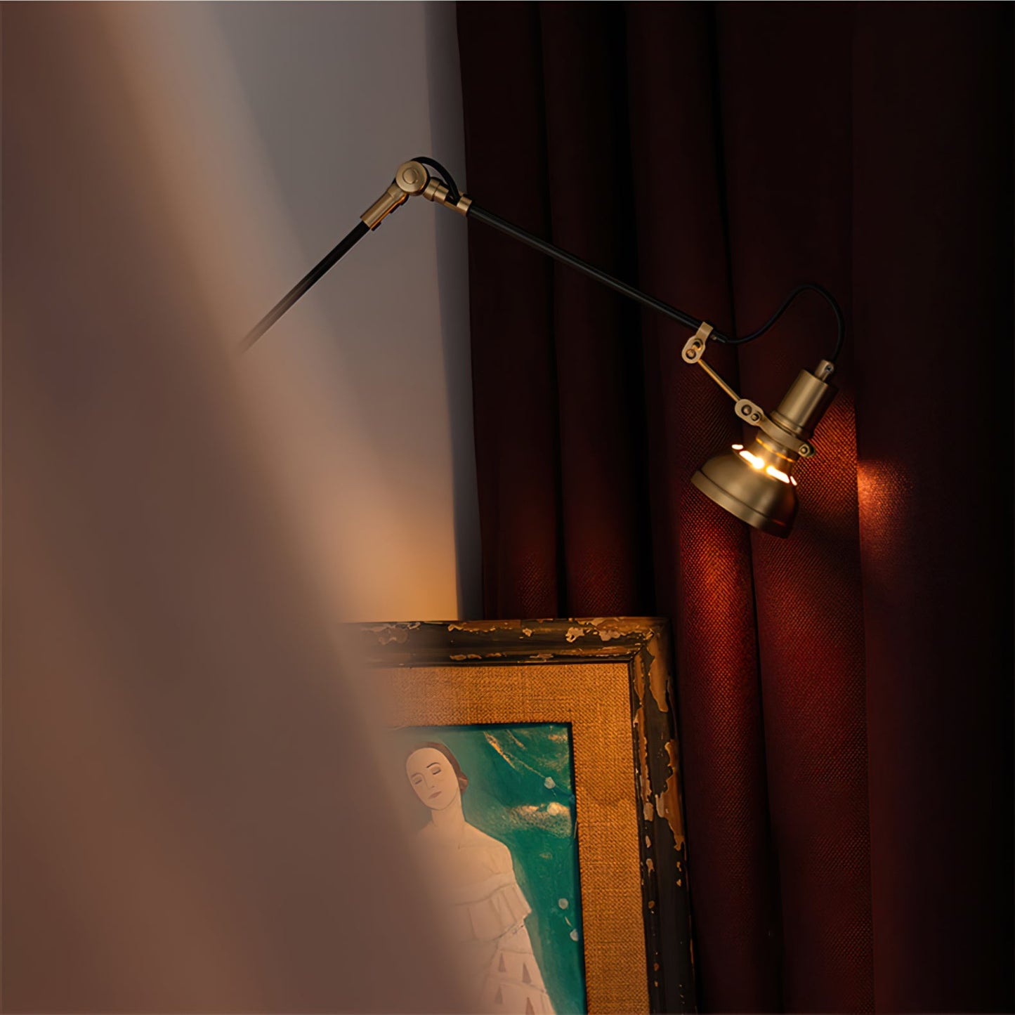 Kane Wandlamp met Zwenkarm – Houten Wandlamp met Messing Afwerking
