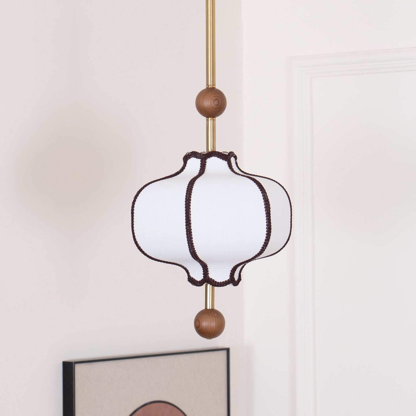 Lantaarn Hanglamp van Stof – Moderne Sculpturale Plafondlamp