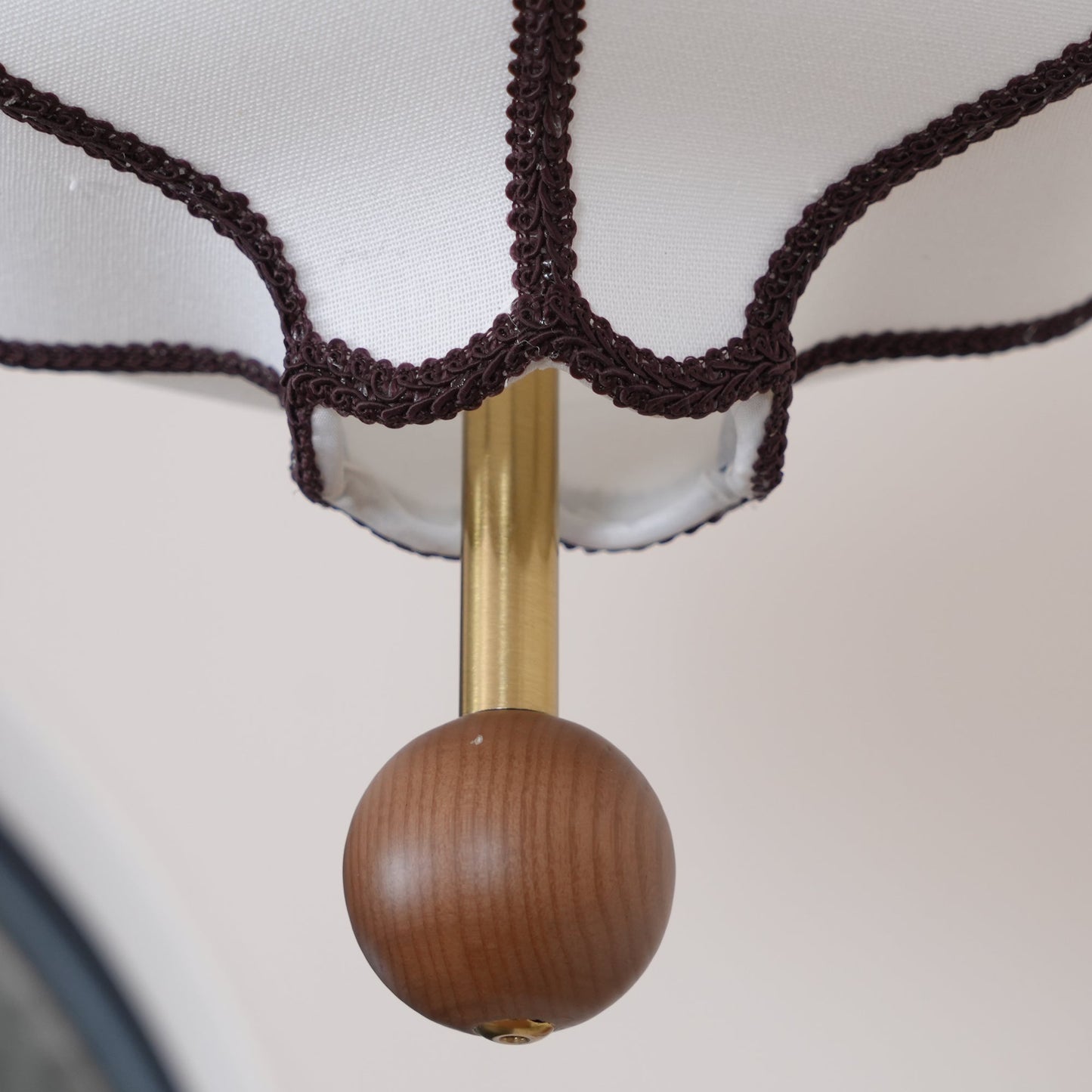 Lantaarn Hanglamp van Stof – Moderne Sculpturale Plafondlamp