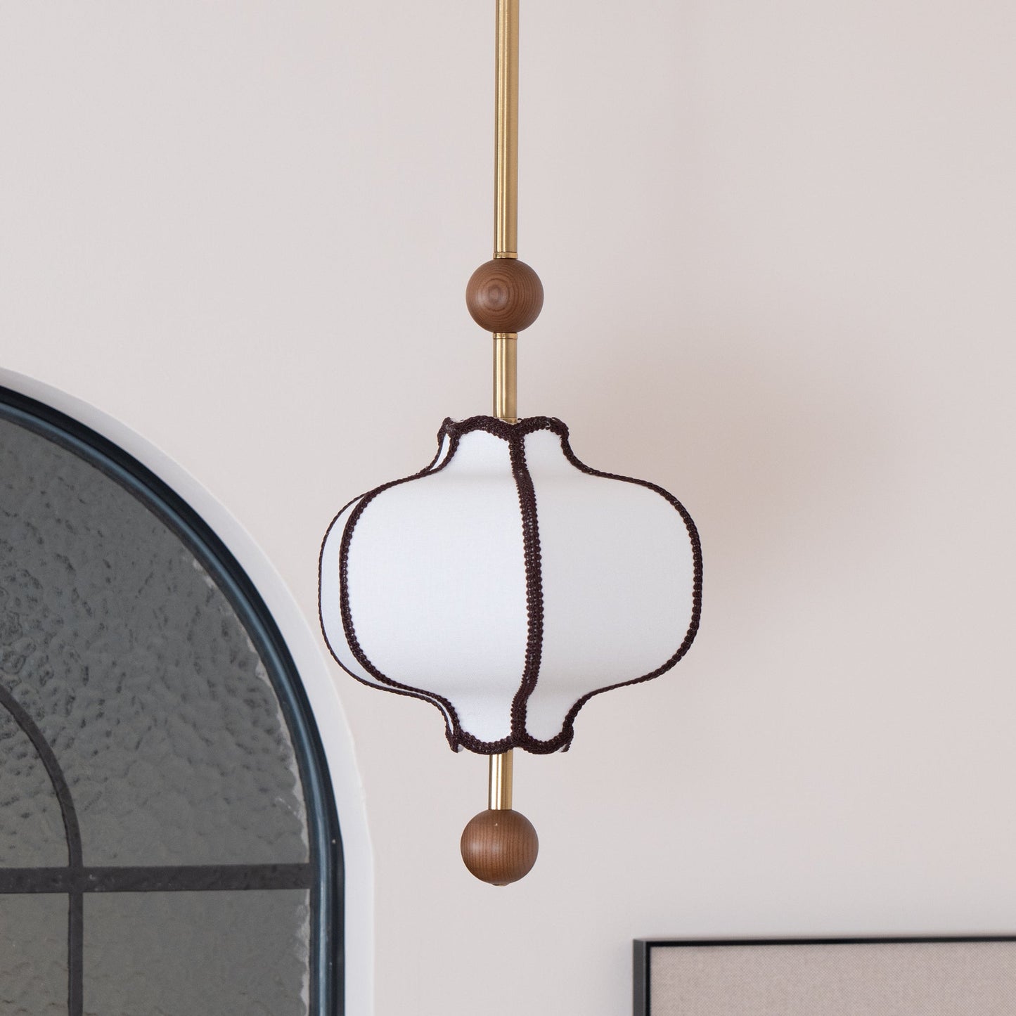 Lantaarn Hanglamp van Stof – Moderne Sculpturale Plafondlamp