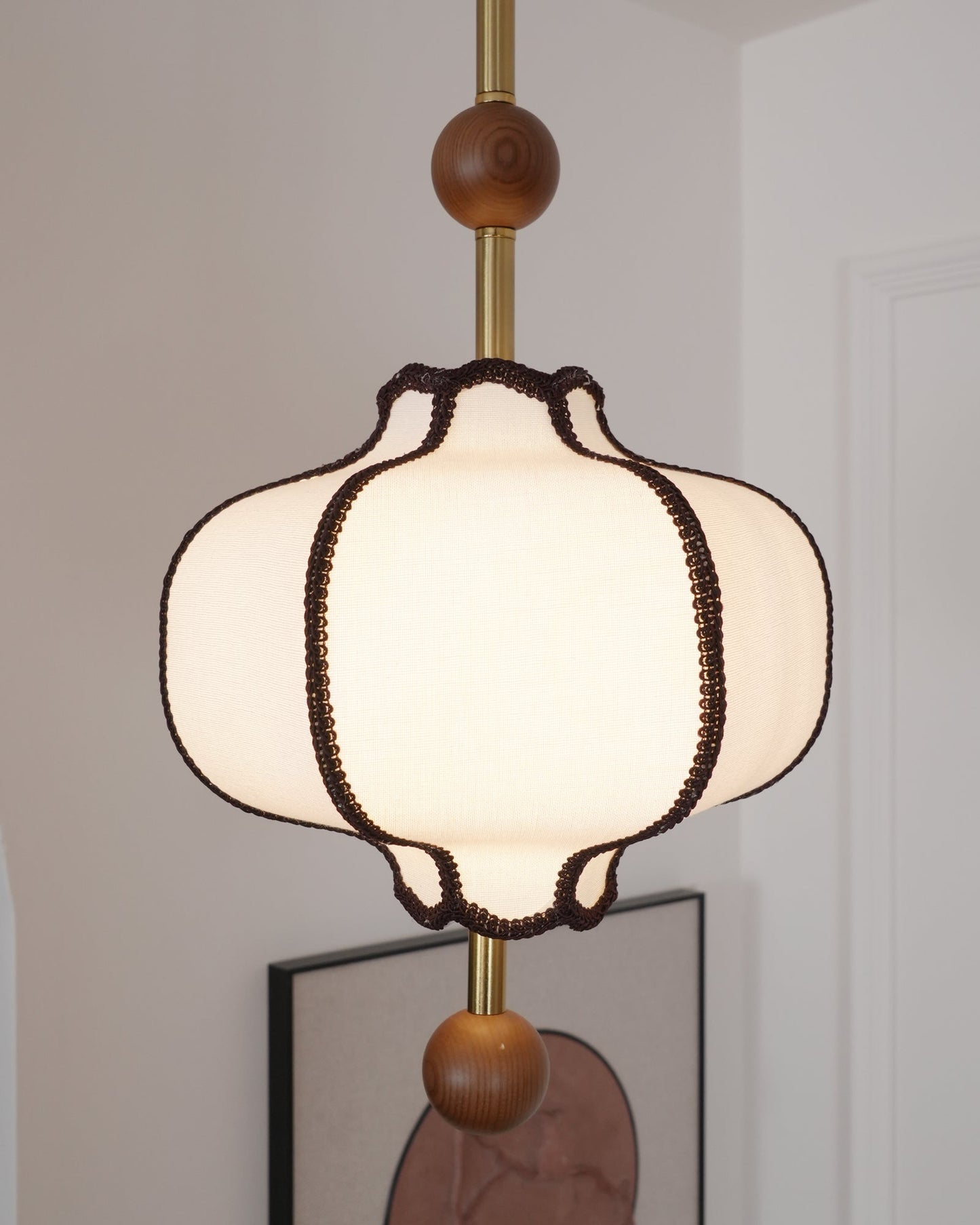 Lantaarn Hanglamp van Stof – Moderne Sculpturale Plafondlamp