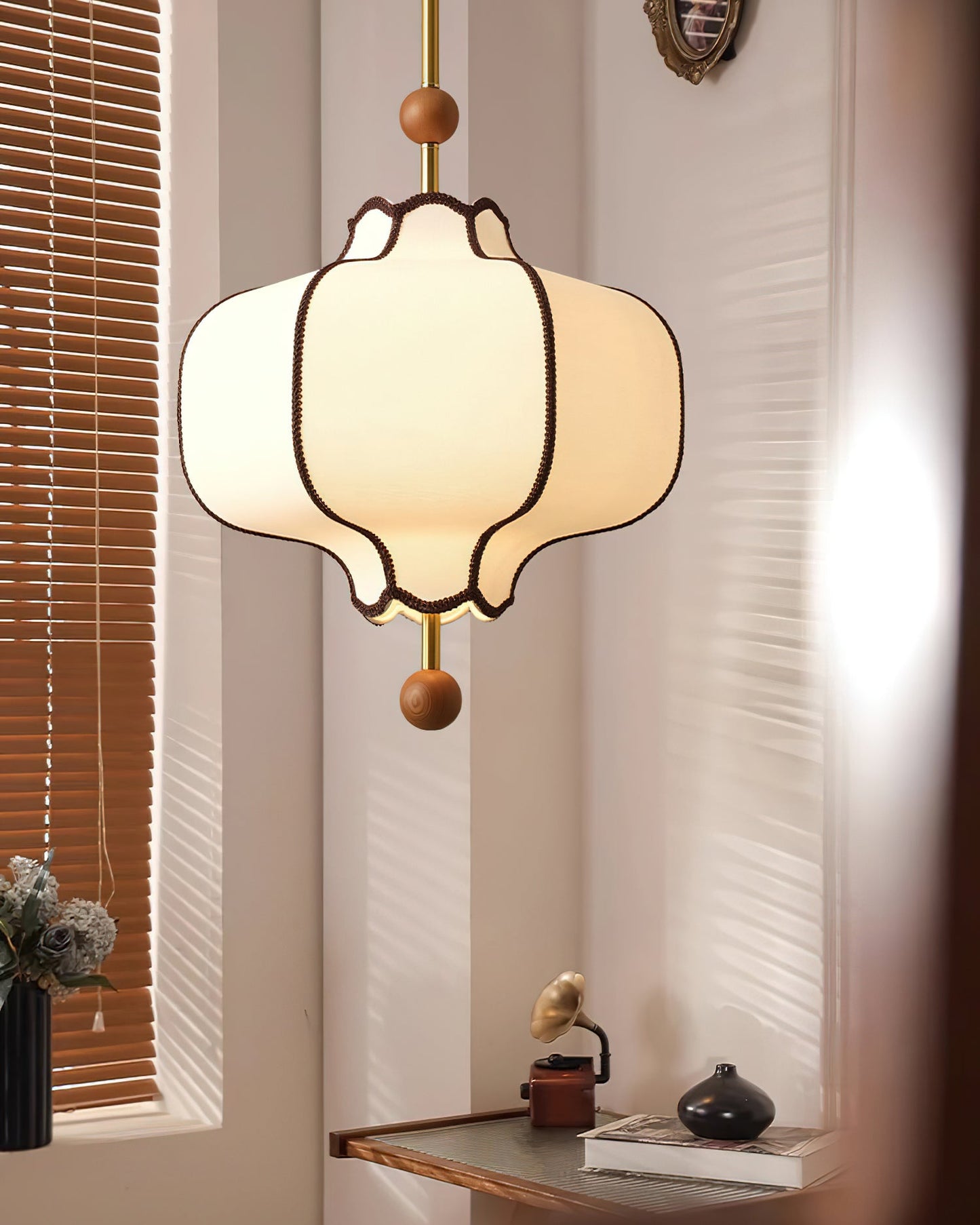 Lantaarn Hanglamp van Stof – Moderne Sculpturale Plafondlamp