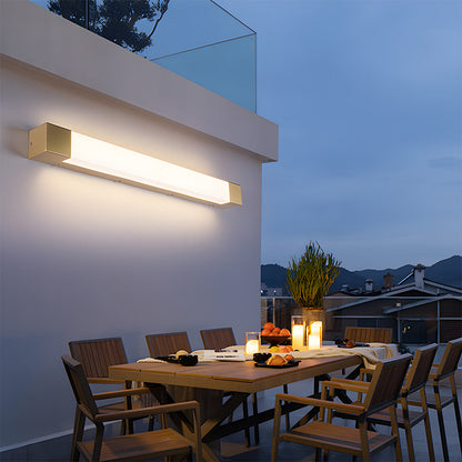 Wasserdichte LED-Wandlampe für den Außenbereich – Längliches Acryl-Design – IP65 – Moderne Beleuchtung für Garten & Fassade