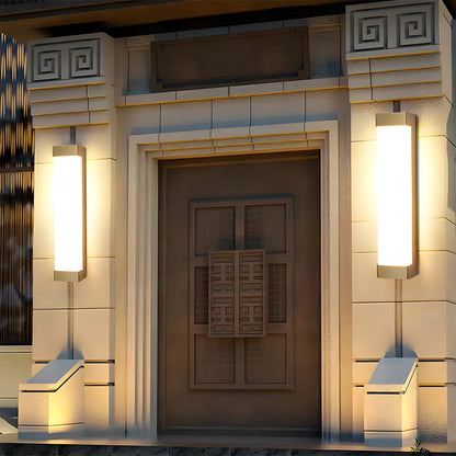 Wasserdichte LED-Wandlampe für den Außenbereich – Längliches Acryl-Design – IP65 – Moderne Beleuchtung für Garten & Fassade